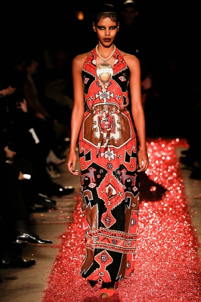 Look 52